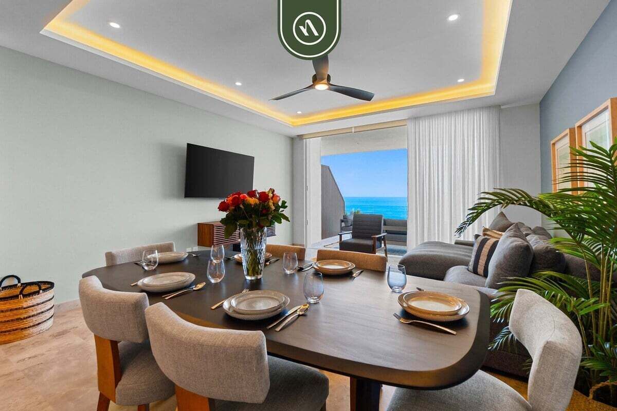 Condo, 1 King Bed with Sofa bed, Jetted Tub, Ocean View (Naarena 401) | 2 bedrooms, individually decorated, individually furnished, bed sheets
