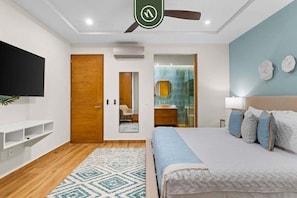 Condo, 1 cama King size y sofá cama, hidromasaje, vista al océano (Naarena 401) | 2 habitaciones, decoración personalizada y muebles diferentes
