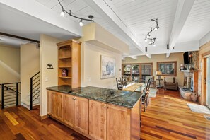 Interior - Inviting, Pet-Friendly Townhome on Mountain w/Pool and Ski Shuttle (Steamboat Springs)