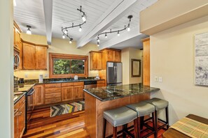 Fridge, microwave, oven, stovetop - Inviting, Pet-Friendly Townhome on Mountain w/Pool and Ski Shuttle (Steamboat Springs)