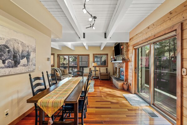 Dining - Inviting, Pet-Friendly Townhome on Mountain w/Pool and Ski Shuttle (Steamboat Springs)