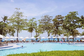 Room, 1 Bedroom, Smoking, Balcony | Pool | Outdoor pool