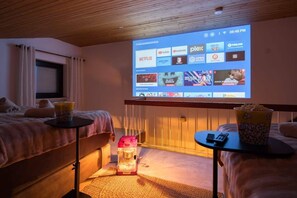 Spa - Peaceful Forestiew | Pool | BBQ | Cinema | Sauna (Schönwald im Schwarzwald)