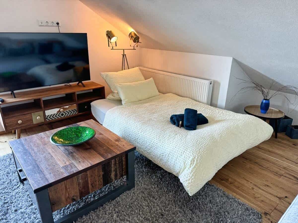 3 Schlafzimmer, Bügeleisen/Bügelbrett, Reisekinderbett, WLAN
