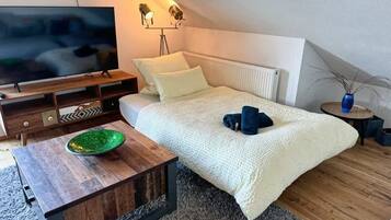 3 Schlafzimmer, Bügeleisen/Bügelbrett, Reisekinderbett, WLAN