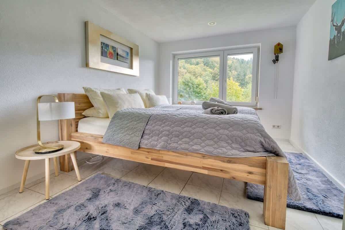 6 dormitorios, tabla de planchar con plancha, cuna de viaje y wifi