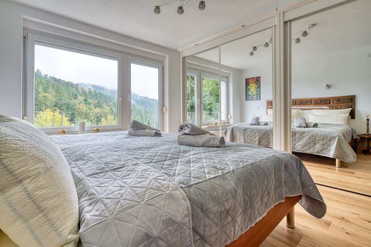 6 Schlafzimmer, Bügeleisen/Bügelbrett, Reisekinderbett, WLAN