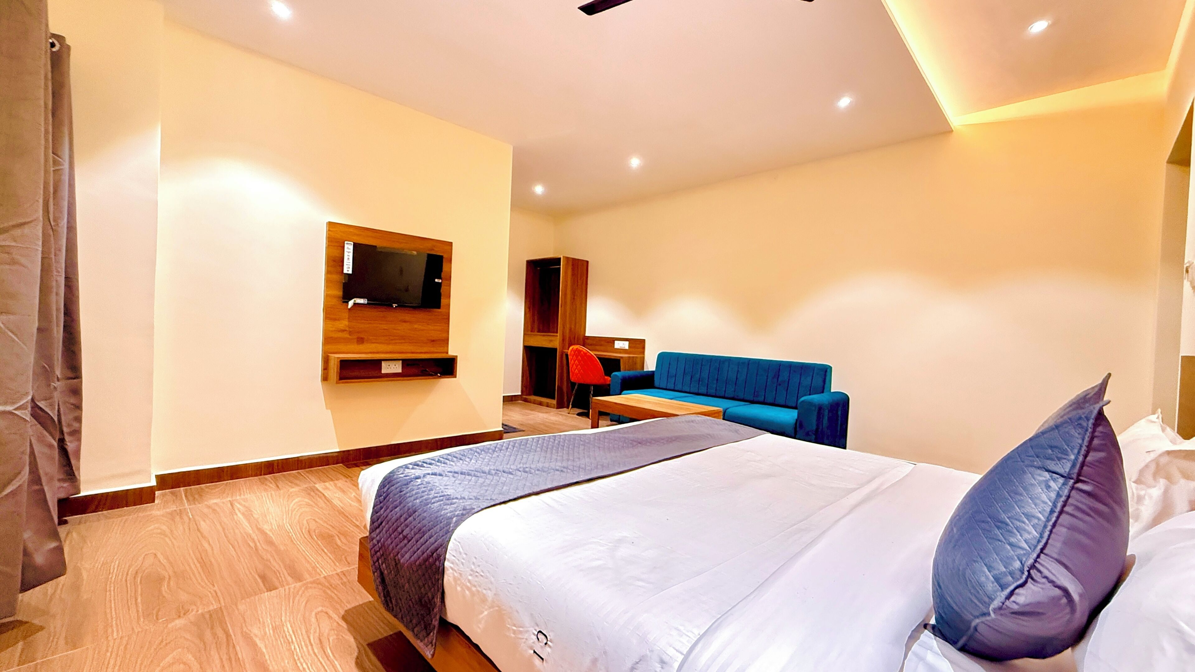 ห้องดีลักซ์ | โต๊ะทำงาน, ห้องเก็บเสียง, Wi-Fi ฟรี