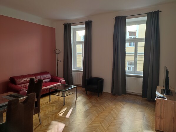 Smart TV - Quiet apartment near the subway (Wien)