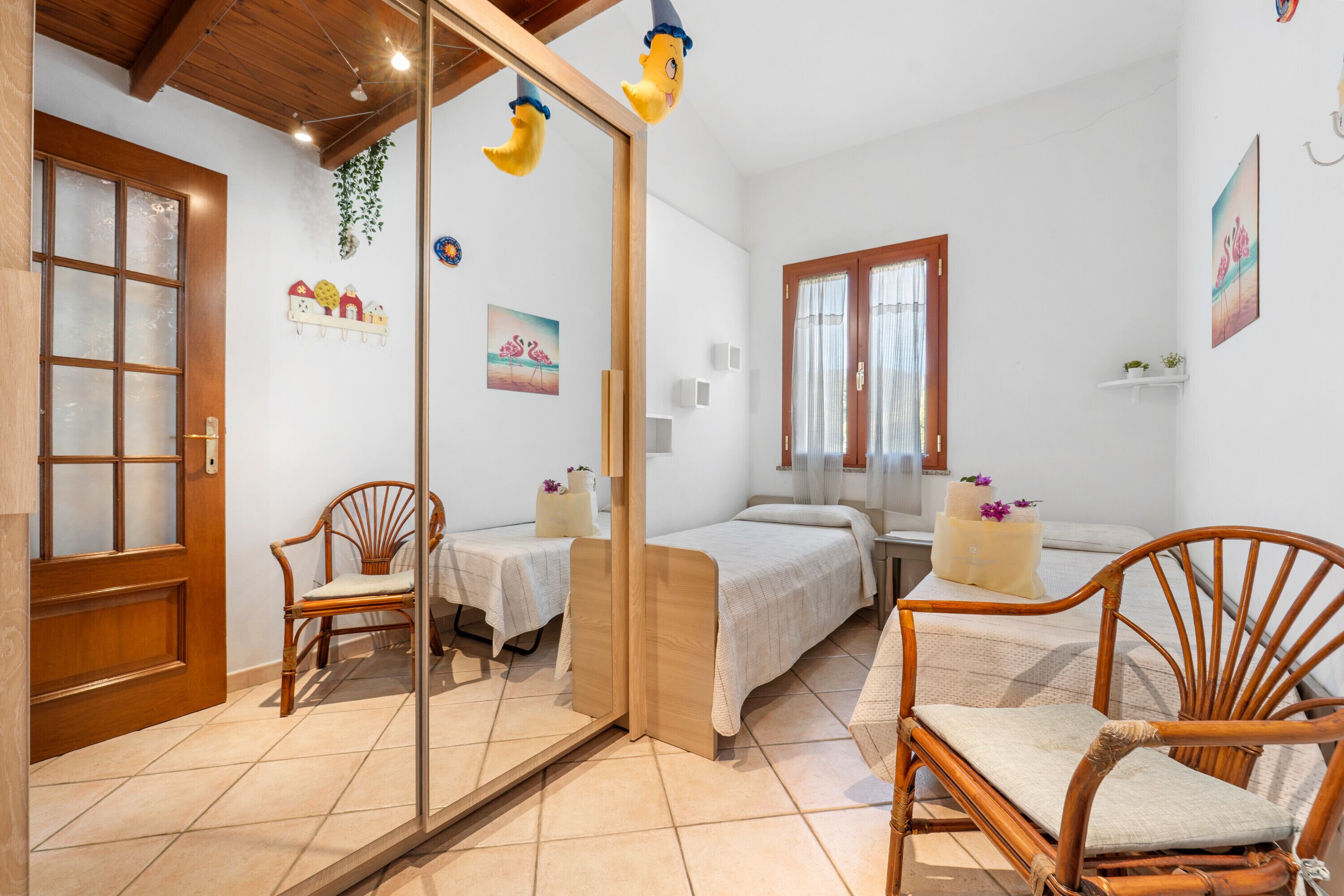 Bügeleisen/Bügelbrett, WLAN, Bettwäsche