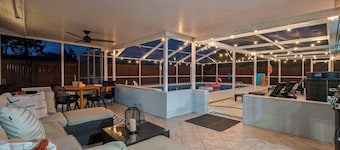 Heated Pool Home +Guest House! Mini Golf+Game Room