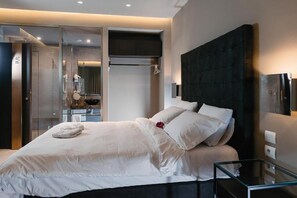 Deluxe Double Room, Balcony | In-room safe, soundproofing, free WiFi - Hotel Egnatia (Kashar)