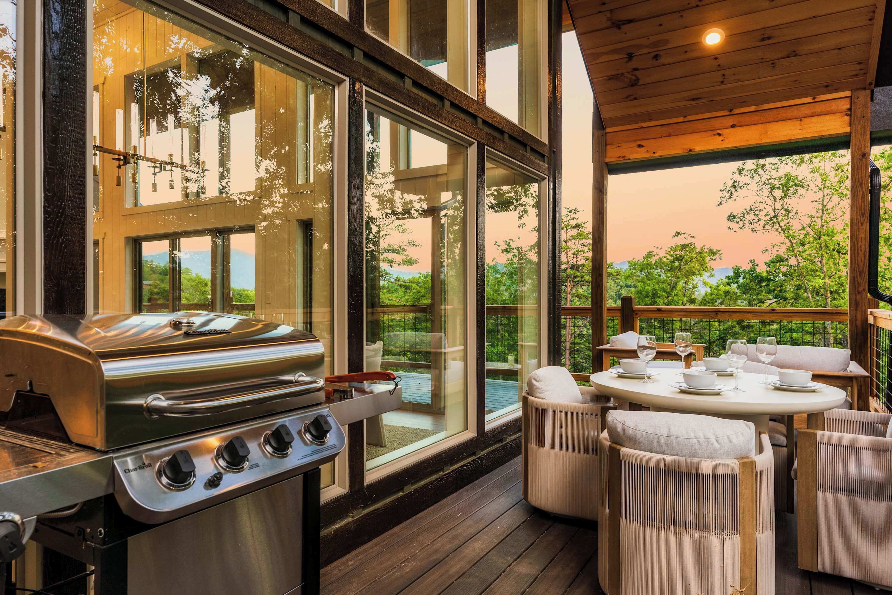 屋外ダイニングエリア