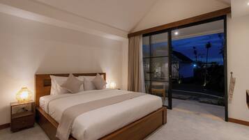 Deluxe Double Room, Pool View | Iron/ironing board, free WiFi