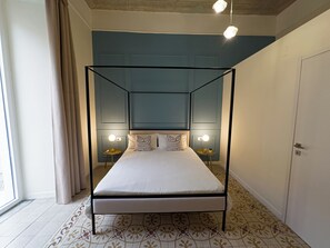 Chambre double, 1 grand lit, balcon, vue sur la ville | Rideaux dâobscurcissement, systĂšme dâinsonorisation