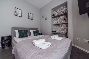 1 bedroom, iron/ironing board, WiFi, bed sheets