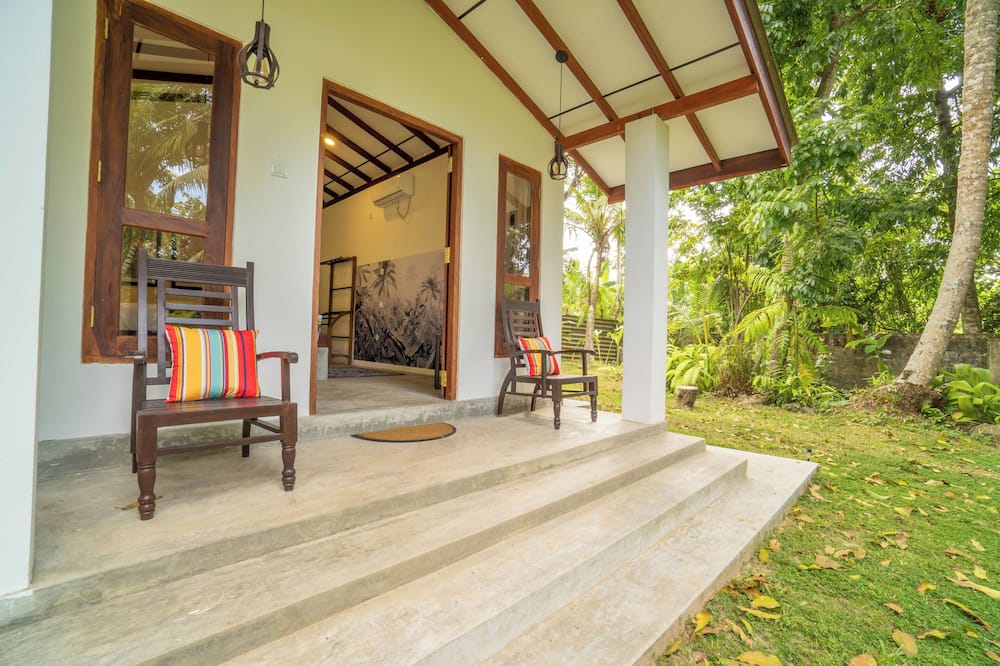 Bird Of Paradise - Ahangama Villa