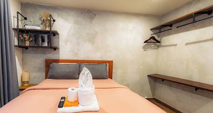 Premium Couple Room with Balcony at Megatower