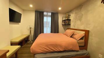 1 bedroom, WiFi, bed sheets