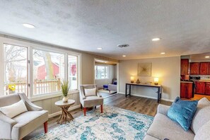 Télévision, cheminée