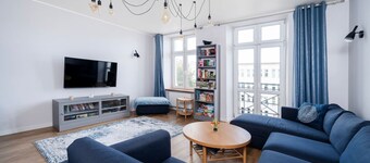 Two Levels Spacious Apt - 116m², Four Bedrooms - by Rentujemy