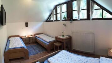 Lägenhet - utsikt mot bergen | Gratis wi-fi, sängkläder och rullstolsanpassning