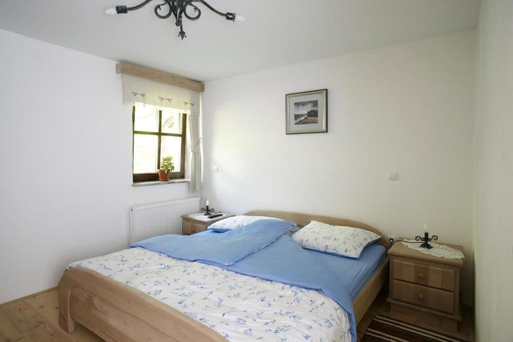 Apartment, Balcony, Mountain View | Free WiFi, bed sheets, wheelchair access