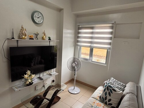 Room-condotel - Minimalistic 2 Minutes w