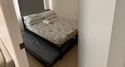 Room-condotel - Minimalistic 2 Minutes w