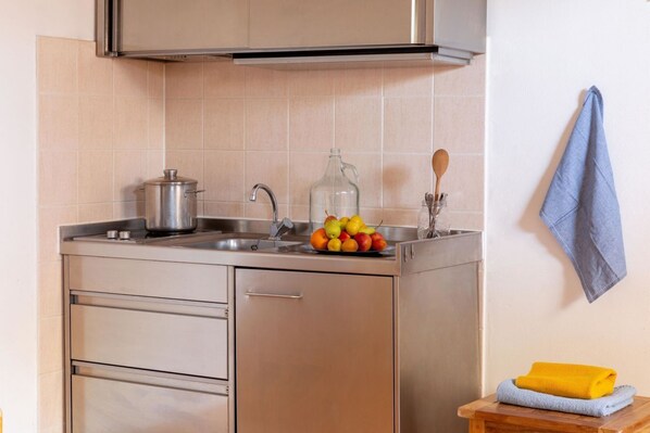 Refrigerador y parrilla de estufa 