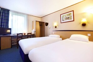Desk, iron/ironing board, free WiFi - The Runmere Hotel, Liverpool South (Runcorn), Part of the AG Collection (Runcorn)