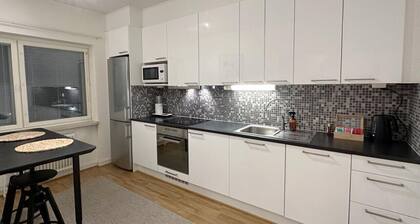 Bright & Cozy 1BR Home in Central Lahti