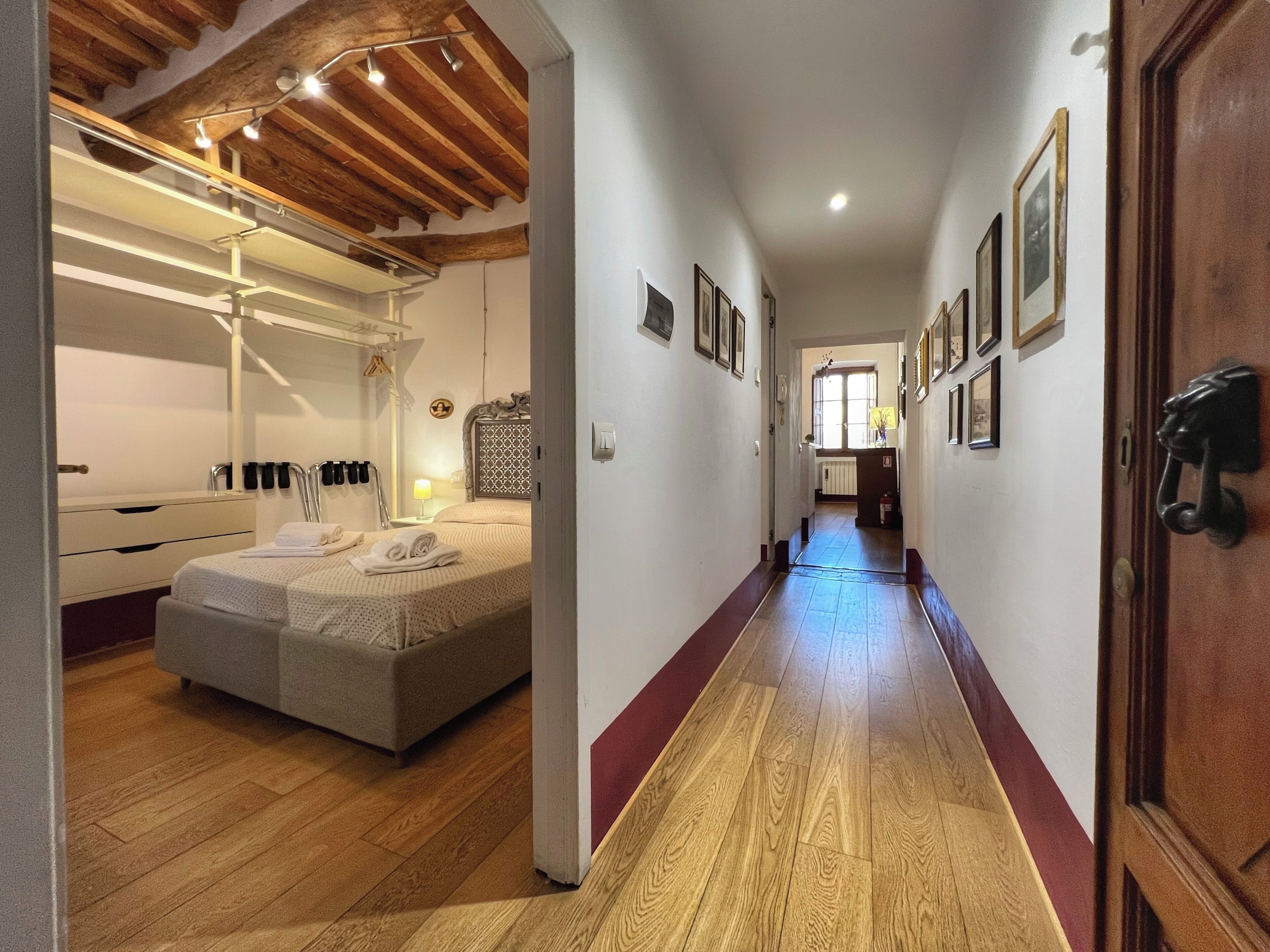 1 camera, ferro/asse da stiro, Wi-Fi gratuito, lenzuola