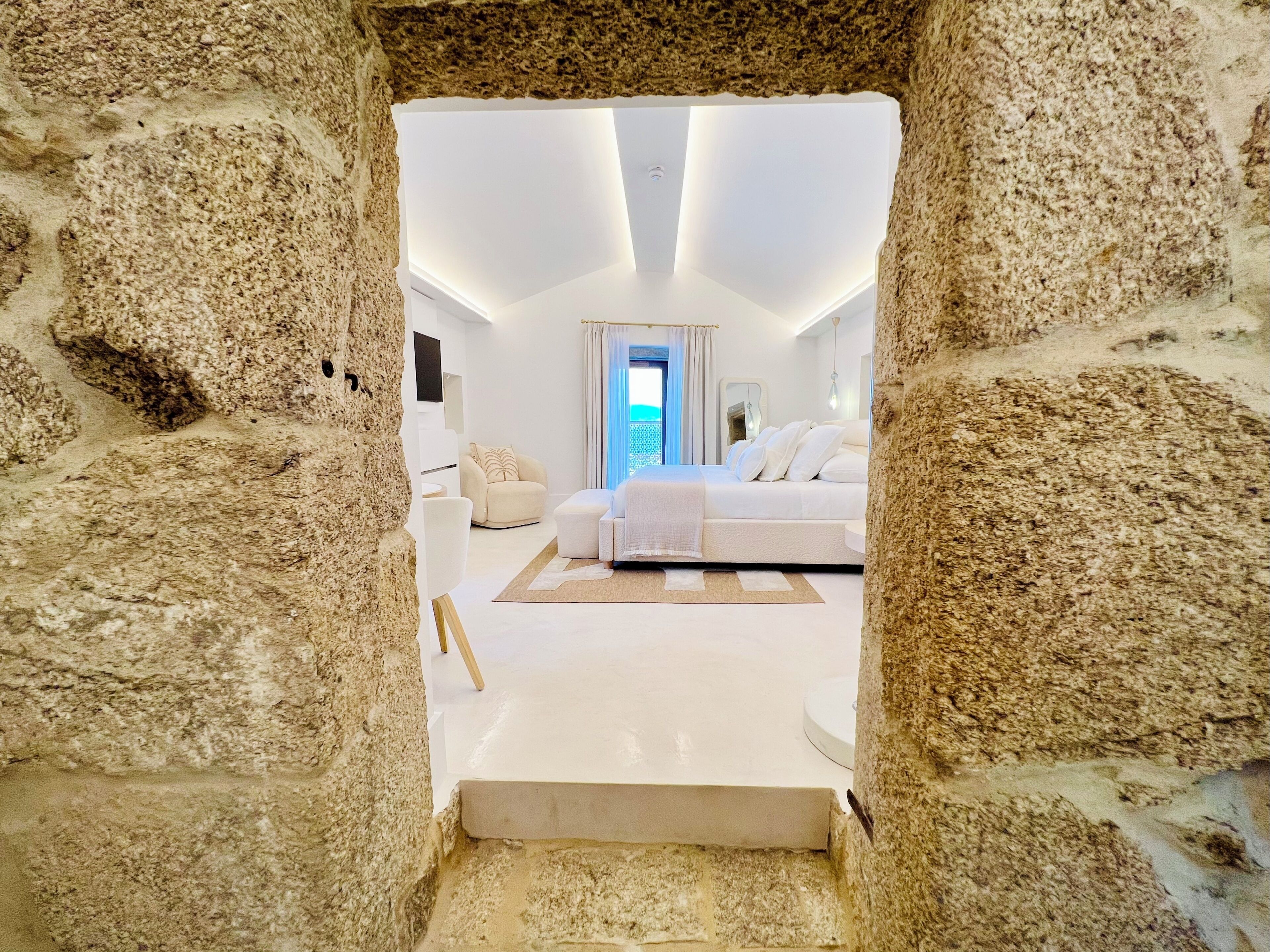 Coffres-forts dans les chambres, rideaux occultants, Wi-Fi gratuit