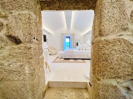 Standard Suite, Sea View | In-room safe, blackout drapes, free WiFi