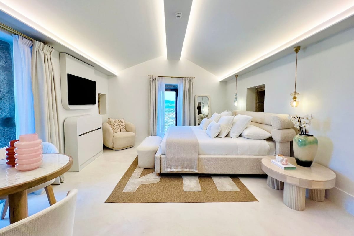 Standard Suite, Sea View | Peti besi dalam bilik, langsir/tirai gelap terus, Wi-fi percuma