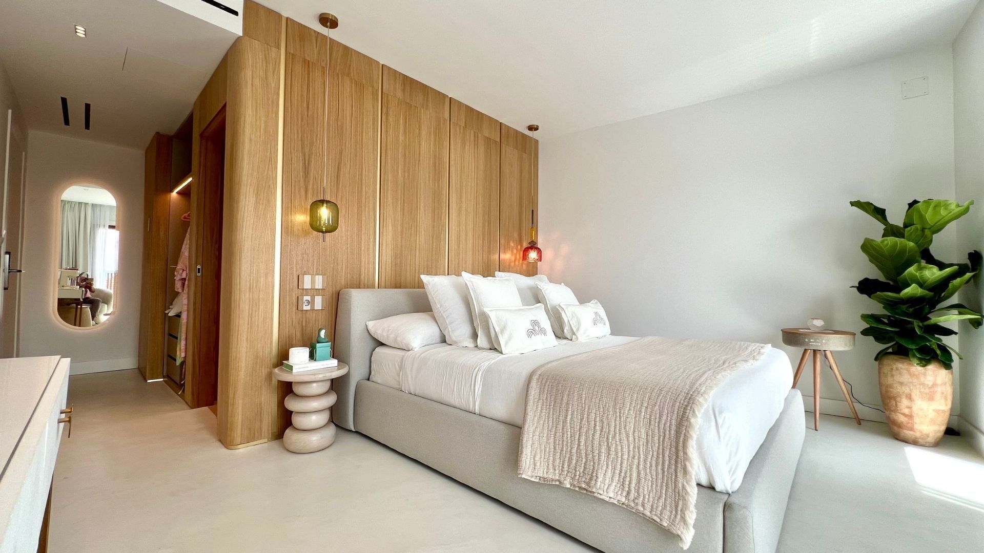 In-room safe, blackout curtains, free WiFi
