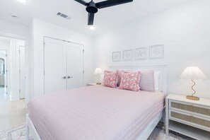 4 bedrooms, free WiFi, bed sheets