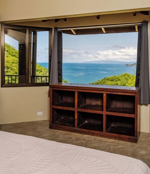 4 habitaciones, escritorio, tabla de planchar con plancha y wifi gratis