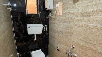 Artículos de tocador gratuitos, toallas, jabón, shampoo