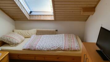 4 Schlafzimmer, Reisekinderbett, kostenloses WLAN, Bettwäsche