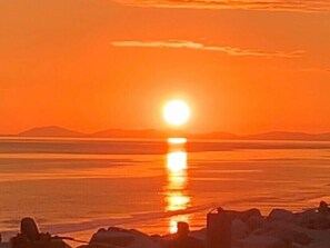 Beach nearby - Lyons Sunnysands Holiday Park - Holiday Accommodation 12581 (Talybont)