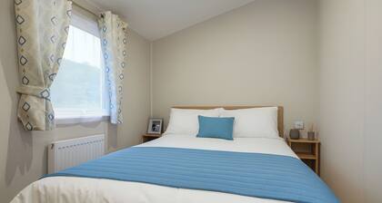 Marton Mere Holiday Village - Holiday Accommodation 17890