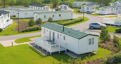 Marton Mere Holiday Village - Holiday Accommodation 17890