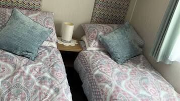 Cottage | 2 bedrooms, free WiFi, individually decorated, individually furnished