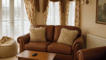 Cottage | Living area