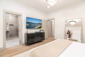 3 chambres, fer et planche à repasser, Wi-Fi, draps fournis