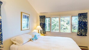 3 bedrooms, WiFi, bed sheets