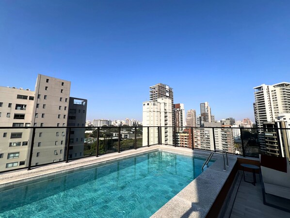 3 outdoor pools