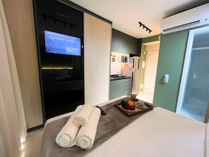 Studio Deluks, pemandangan kota | Setrika/meja setrika dan Wi-Fi gratis